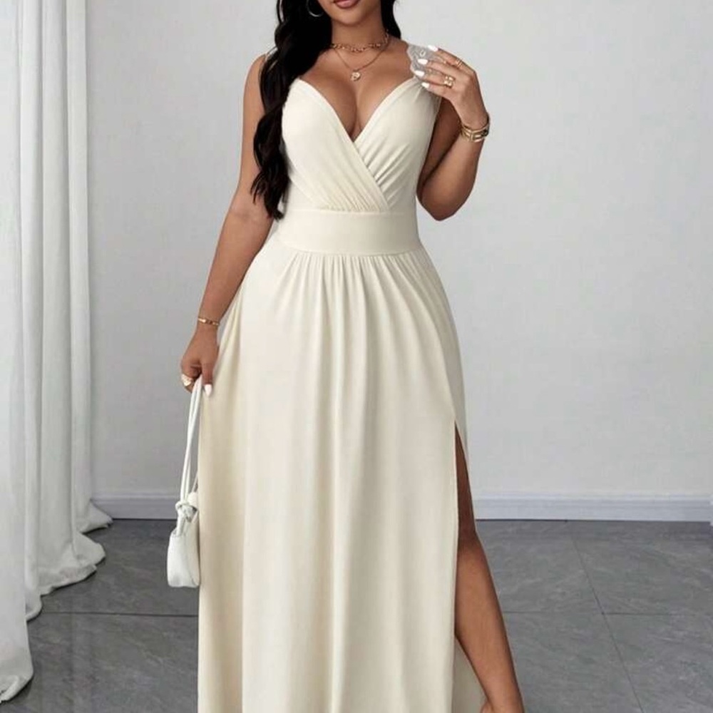 Elegant Cream Maxi Dress